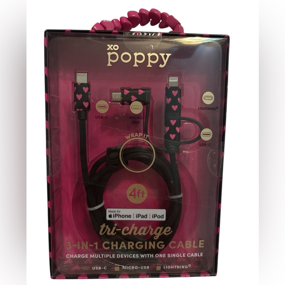 🌸. XO Poppy Pink Heart 3-in-1 Charging Cable